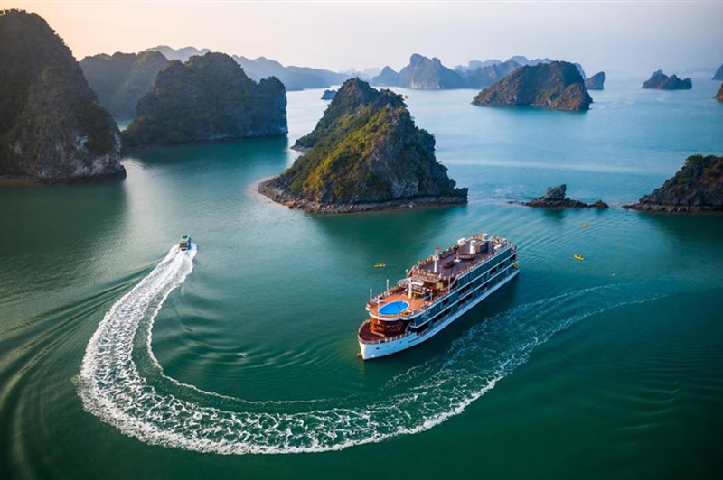 Tour Du Thuyền Hạ Long 2 ngày 1 Đêm Ngủ Tàu 5 Sao 1 dulichhalong 2ngay1demngudemtrenthuyen5sao