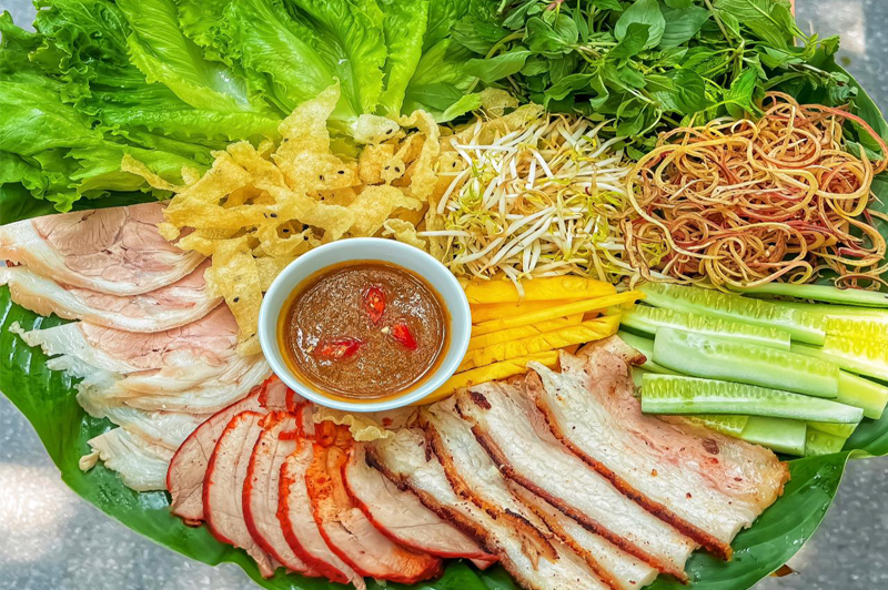 deliciousdishesindanang1