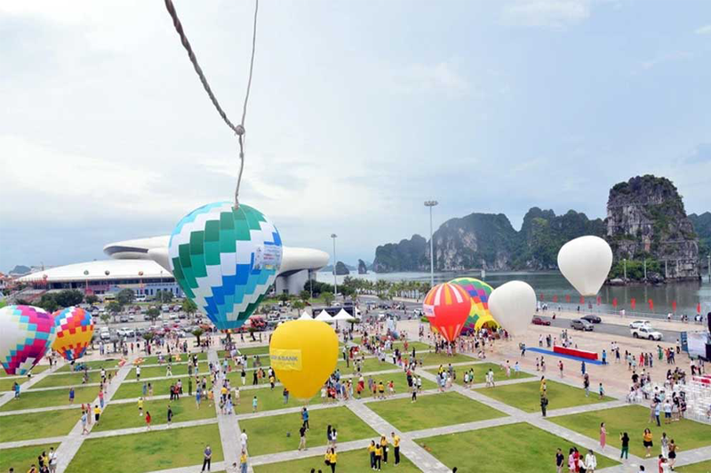 halonghutkhachdulichmuathuvamuadong