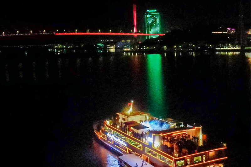 Tour Du Thuyền Hạ Long Princess 5 Sao 4 Tiếng Về Đêm 6 tourduthuyenhalong4tiengvedem
