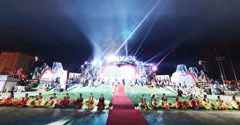 Lễ hội Chợ Phong Lưu Khâu Vai 20 lehoichophongluukauvai