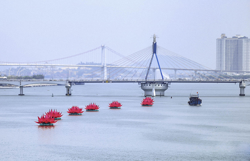 sevenlotusflowersonthehanriver