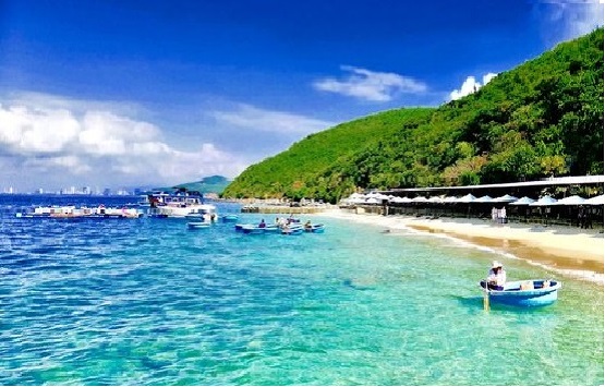 NHA TRANG BEACH – HON TAM ISLAND TOUR