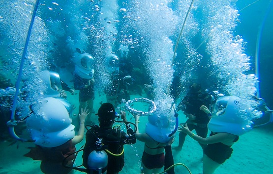 Walking Under the Sea Tour