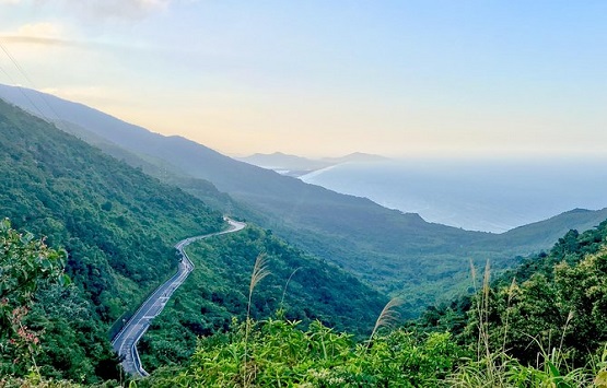 Da Nang To Hue One Way By Private Car